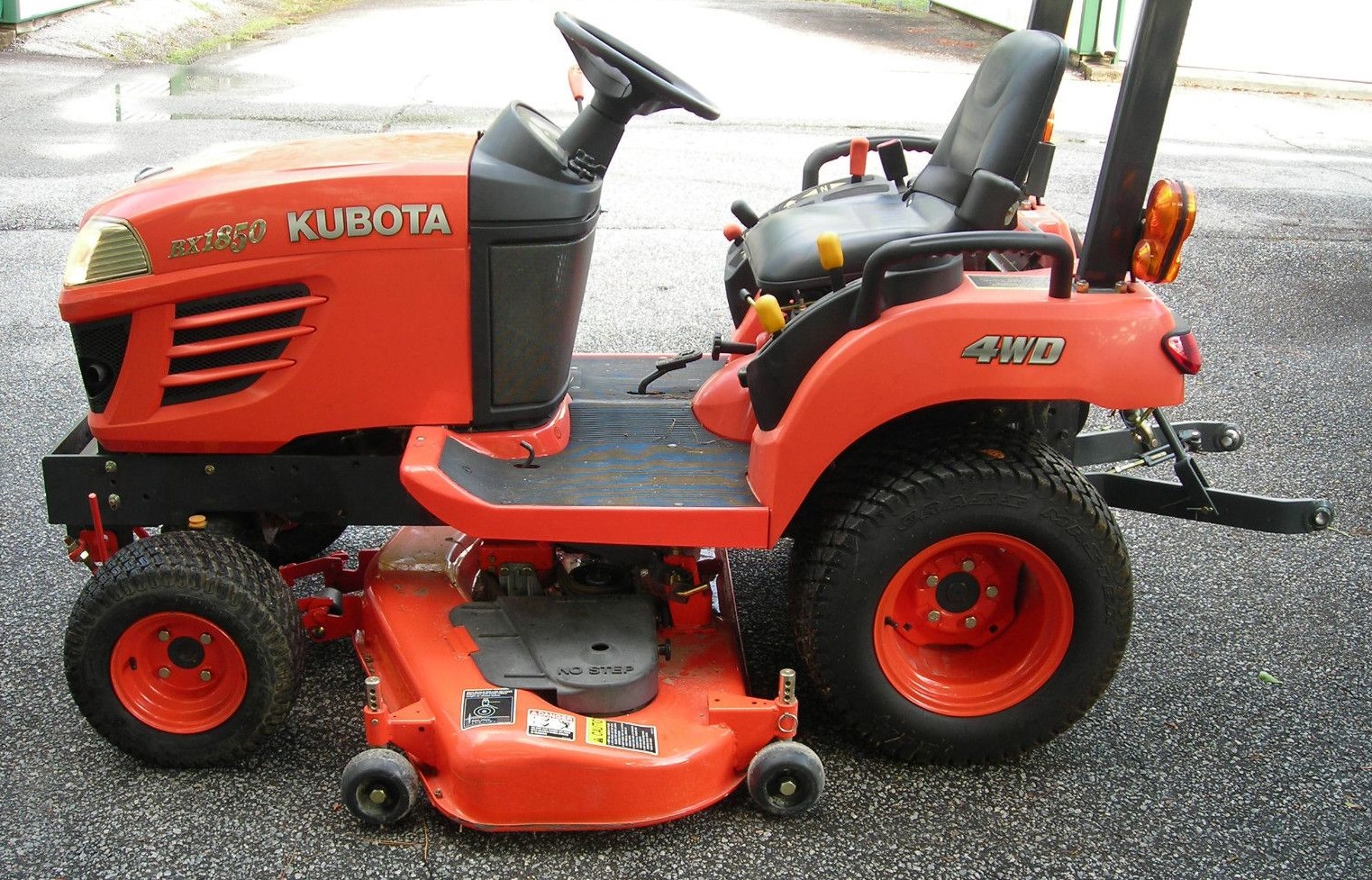 KUBOTA BX1850 CZĘŚCI DO SILNIKA